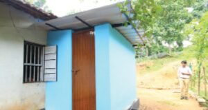 ട്വന്റി20യുടെ ശുചിത്വ വിപ്ലവം, 813 വീടുകളില് പുതിയ ടോയ്ലറ്റുകള്