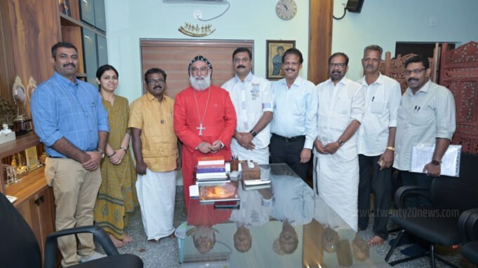 ശ്രേഷ്ഠ ബസേലിയോസ് ജോസഫ് ബാവയുടെ അനുഗ്രഹം സ്വീകരിച്ച് ട്വന്റി20-എൻ.ഡി.എ സ്ഥാനാർഥികൾ