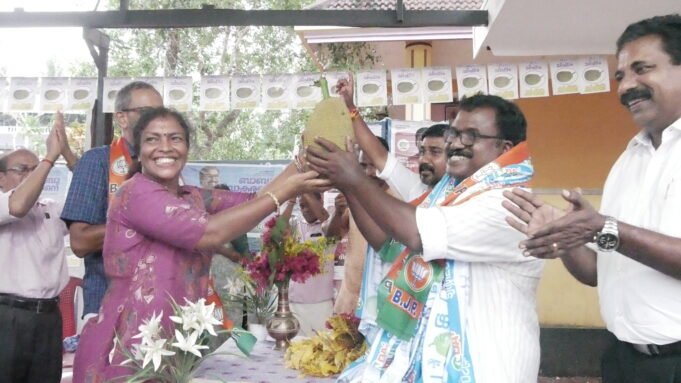 ബാബു ദിവാകരന് സ്വീകരണമൊരുക്കി വെങ്കിട വാര്ഡ് കമ്മിറ്റി