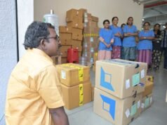 തൊഴിലാളികളോട് വോട്ടഭ്യര്ത്ഥിച്ച് ബാബു ദിവാകരന്