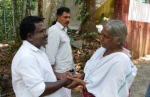 പാലയ്ക്കാമറ്റം പ്രദേശത്തെ വീടുകള് സന്ദര്ശിച്ച് ബാബു ദിവാകരന്