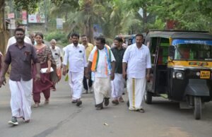 നെല്ലാട്, മംഗലത്തുനട പ്രദേശങ്ങളില് പര്യടനം നടത്തി ബാബു ദിവാകരന്