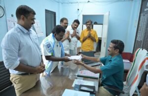 ട്വന്റി20-എൻഡിഎ സ്ഥാനാർഥി ബാബു ദിവാകരന് നാമനിര്ദ്ദേശ പത്രിക സമര്പ്പിച്ചു