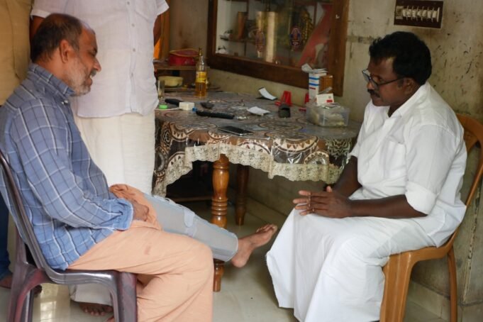 സജികുമാറിനെ വീട്ടിലെത്തി സന്ദര്ശിച്ച് ബാബു ദിവാകരന്
