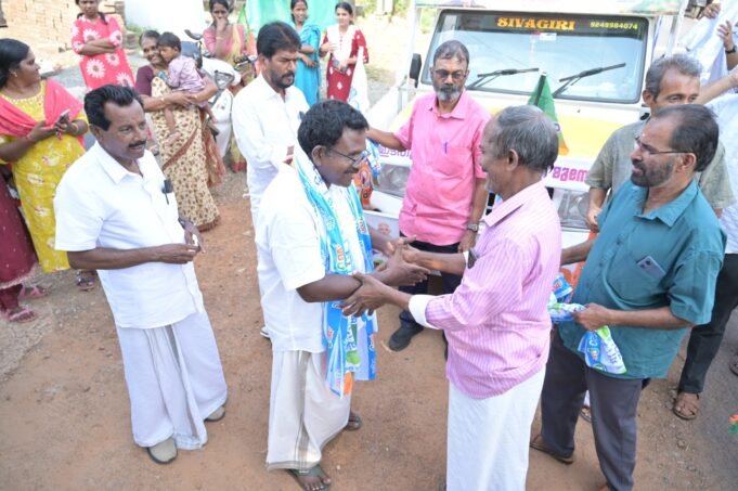 കുന്നത്തുനാട് പഞ്ചായത്തില് തെരഞ്ഞെടുപ്പ് പര്യടനം നടത്തി ബാബു ദിവാകരന്