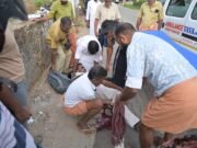 വാഹനാപകത്തിൽ പരിക്കേറ്റയാളെ ആശുപത്രിയിൽ എത്തിക്കാൻ നേതൃത്വം നൽകി എൻഡിഎ സ്ഥാനാർഥി ബാബു ദിവാകരൻ