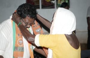 ബാബുദിവാകരനെ ആദരിച്ച് ശ്രീമുരുക റെസിഡൻഷ്യൽ അസോസിയേഷൻ