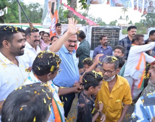 ആയിരങ്ങളെ സാക്ഷിയാക്കി ബാബു ദിവാകരന്റെ തിരഞ്ഞെടുപ്പ് പര്യടനം