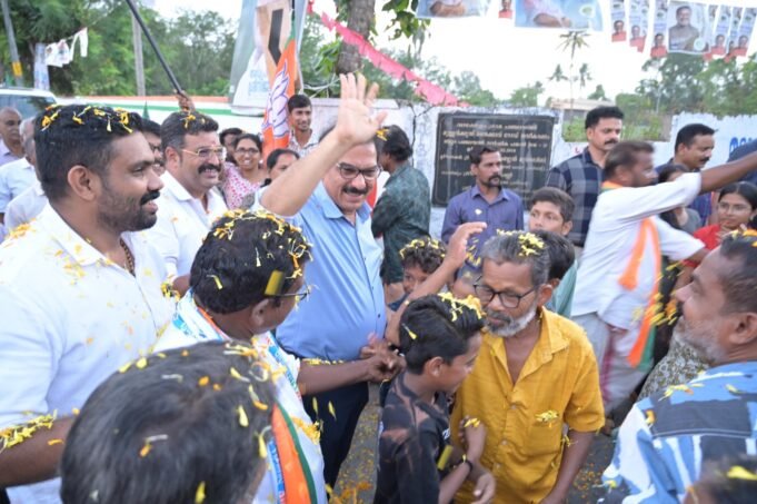 ആയിരങ്ങളെ സാക്ഷിയാക്കി ബാബു ദിവാകരന്റെ തിരഞ്ഞെടുപ്പ് പര്യടനം